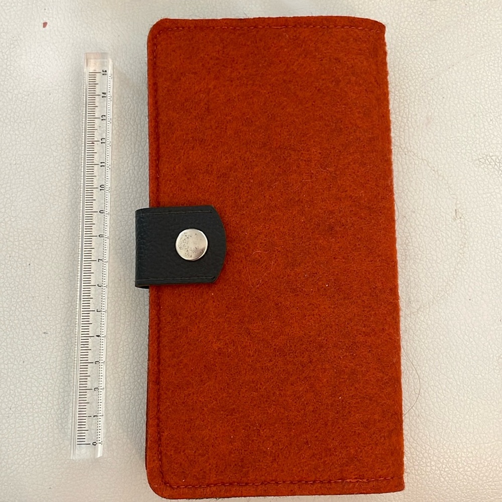 Muffler wallet